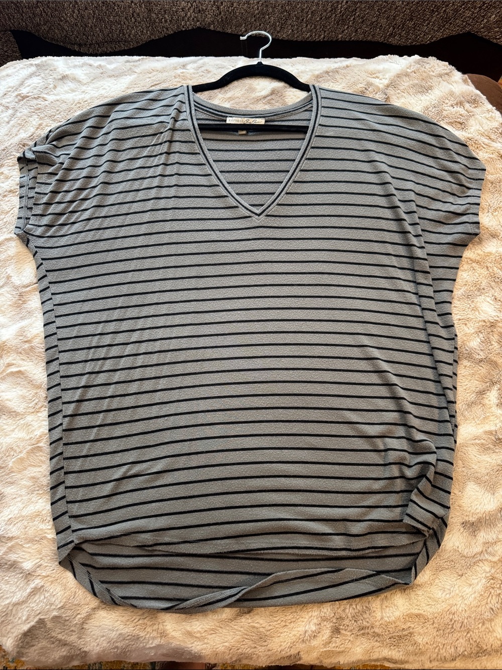 Express Women’s Gray and Black Striped V-Neck Short Sleeve Top